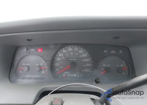 2004 Mercury Grand Marquis Ls z USA, uszkodzony, nr VIN 2MEHM75WX4X626772